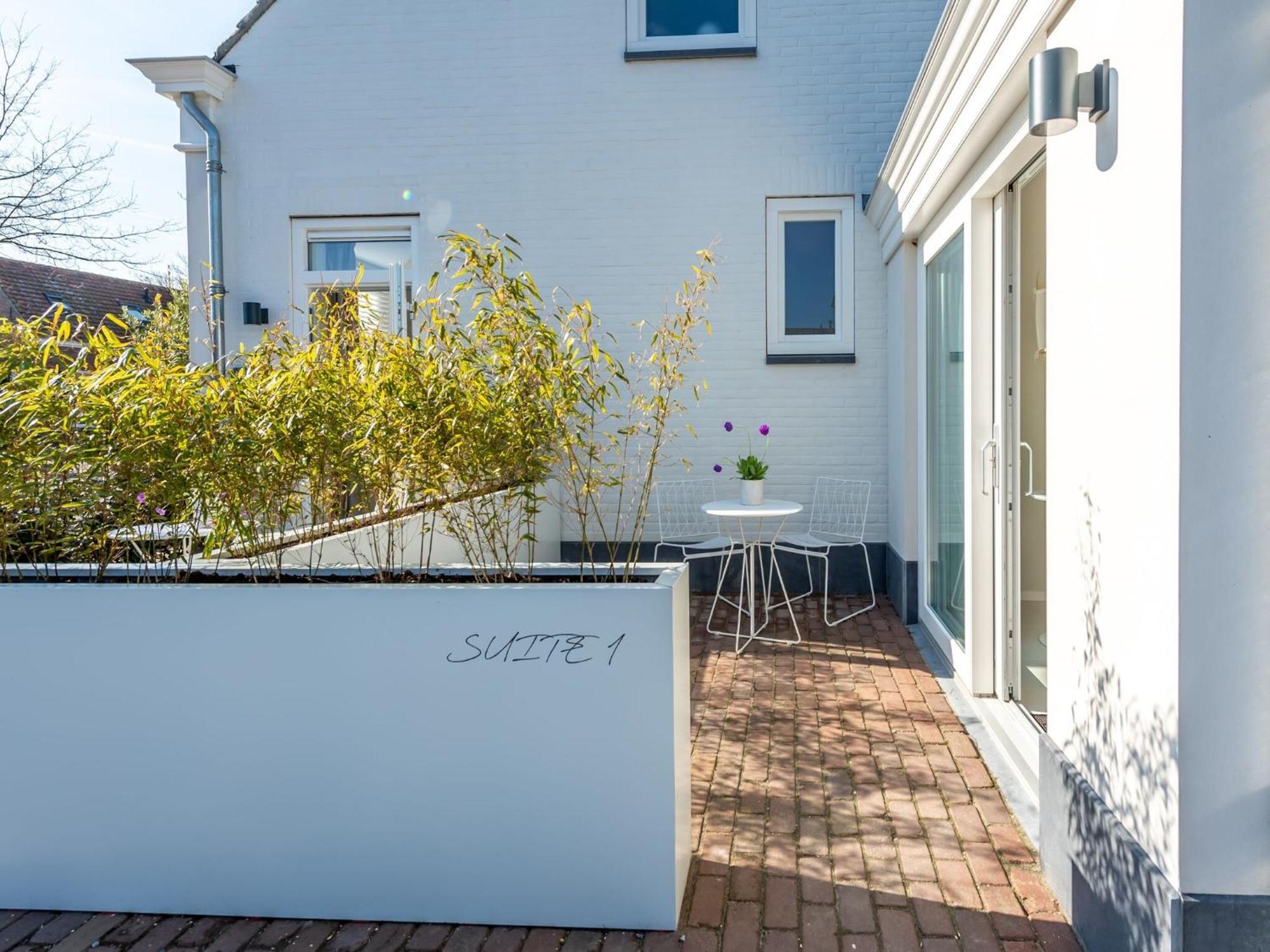 Pleasaing Holiday Home In Oostkapelle Near Centre Luaran gambar